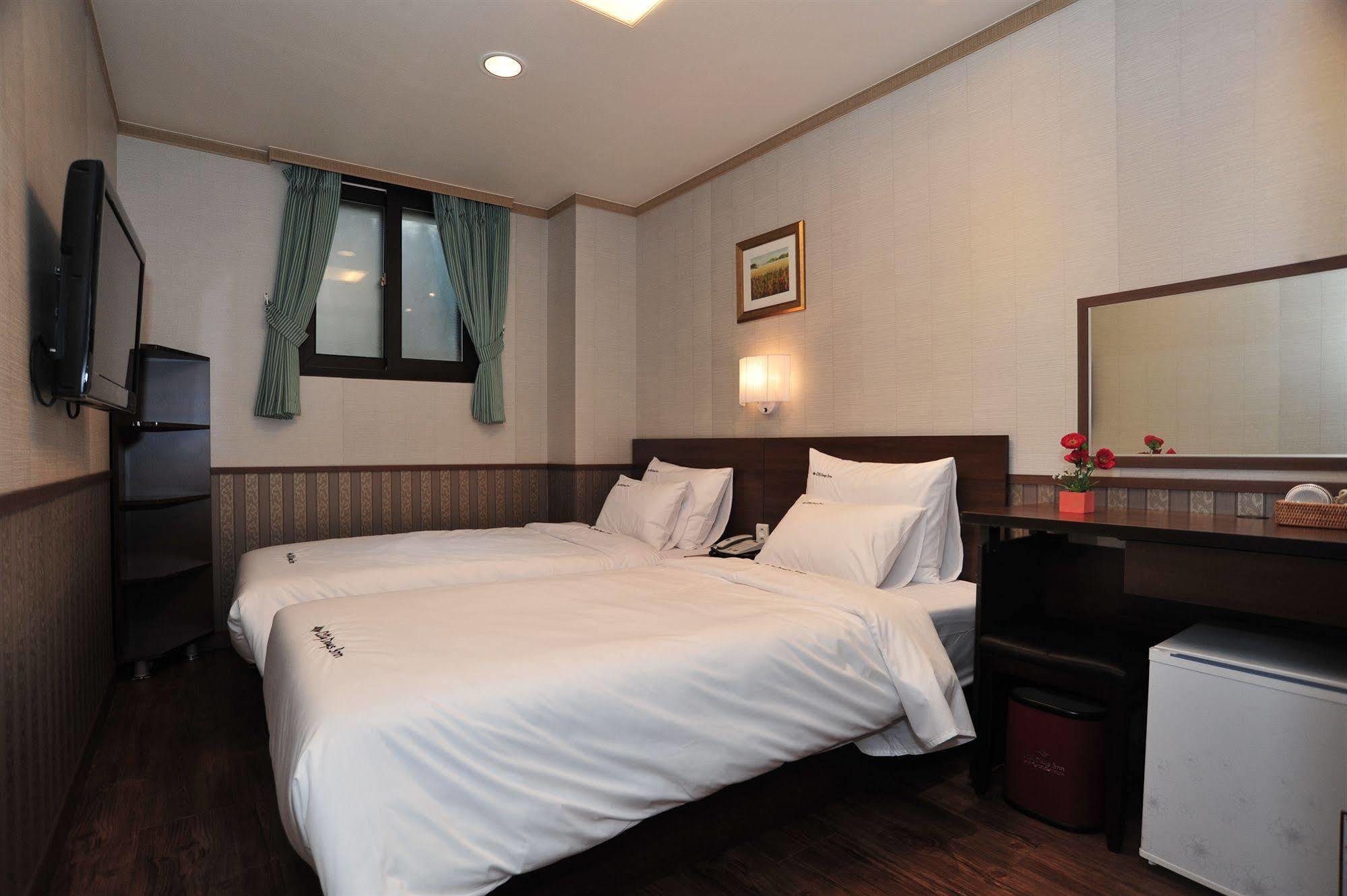 Global Inn Seoul Dongdaemun City Days Inn Экстерьер фото