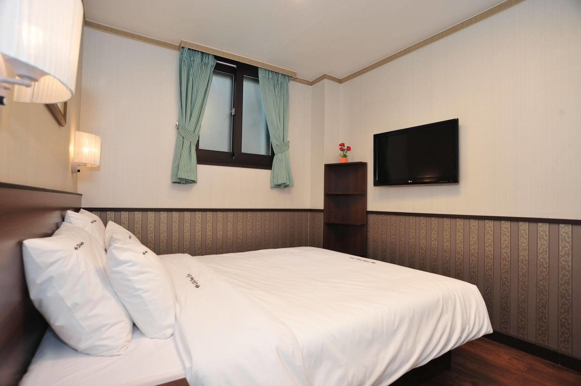 Global Inn Seoul Dongdaemun City Days Inn Экстерьер фото